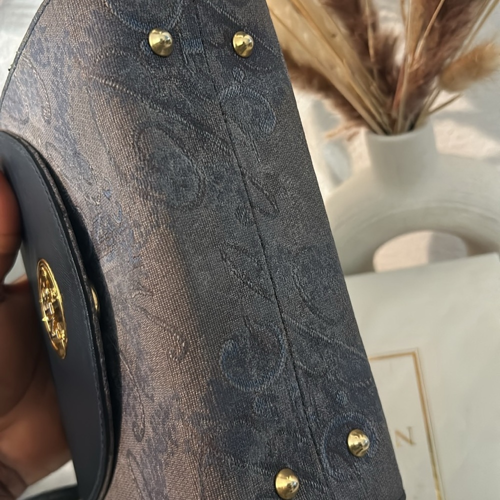 Nina Ricci Crossbody Bag - Picture 10 of 16